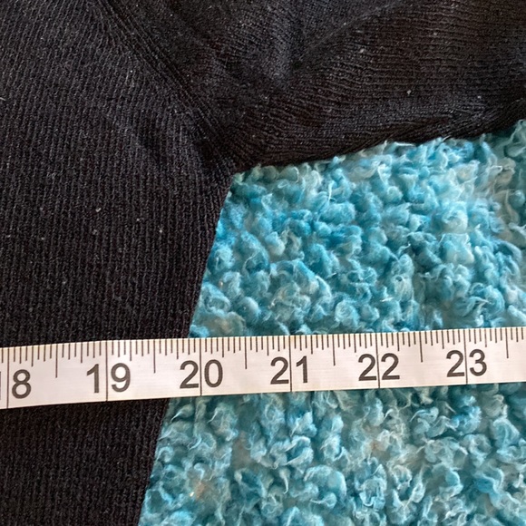 Worthington - Extra Large black mid sleeve top - Picture 7 of 8